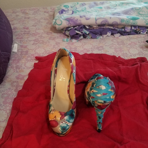Mochi Shoes - Flowered corset Mochi Heels